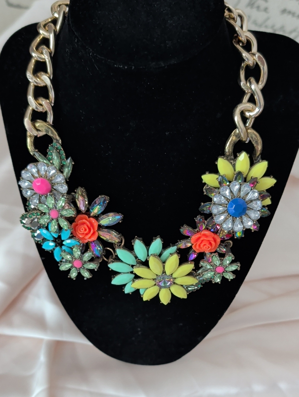 Colorful Floral Statement Necklace - Multicolor